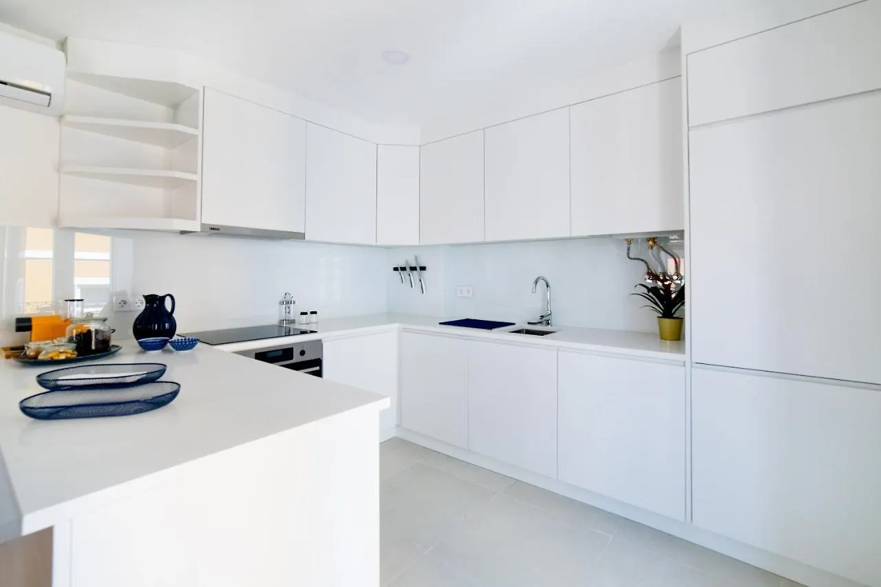 Blue By The River 3 - Elegant Two-Bedroom In Santos Lisbon Portugal
